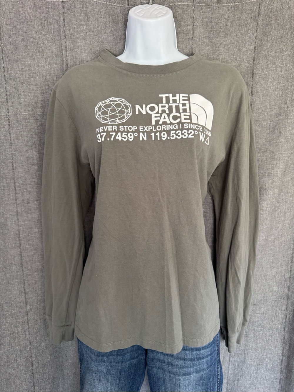 The North Face Women's Long Sleeve T-shirt XL Gray Never Stop Exploring Gorpcor